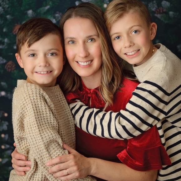 Meet your Posher, Jen - Picture 3 of 5